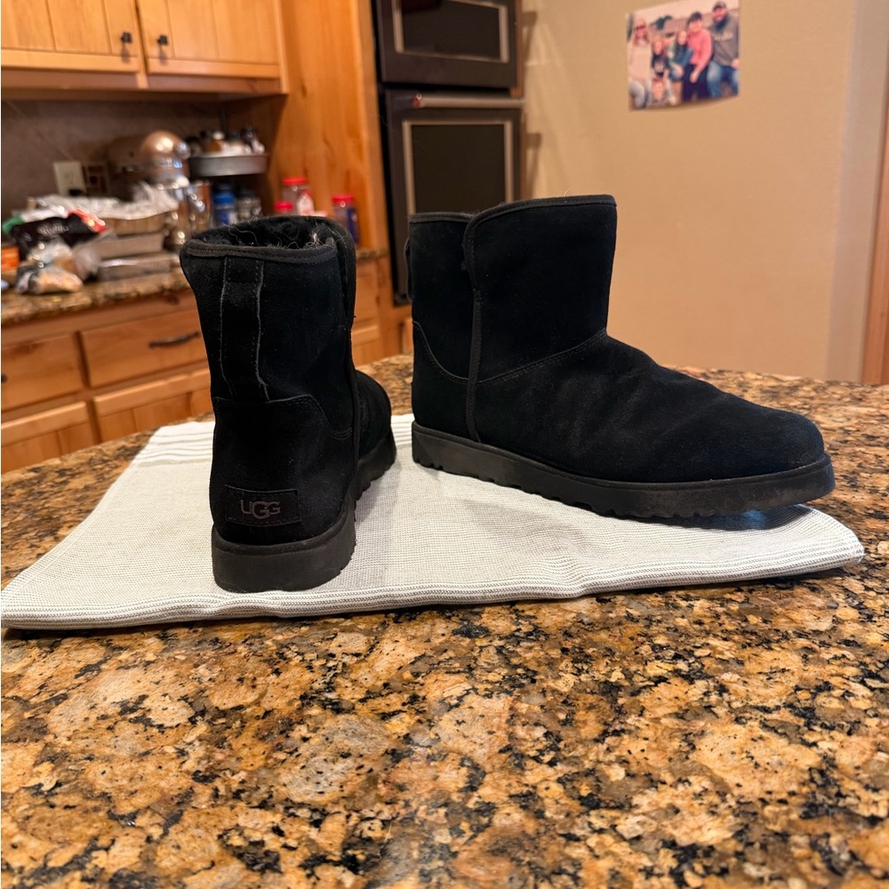 UGG Men's Black Suede Short Winter Boots